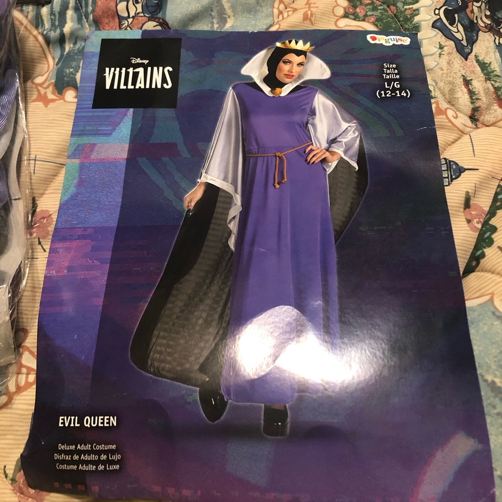 Evil queen costume for Halloween
